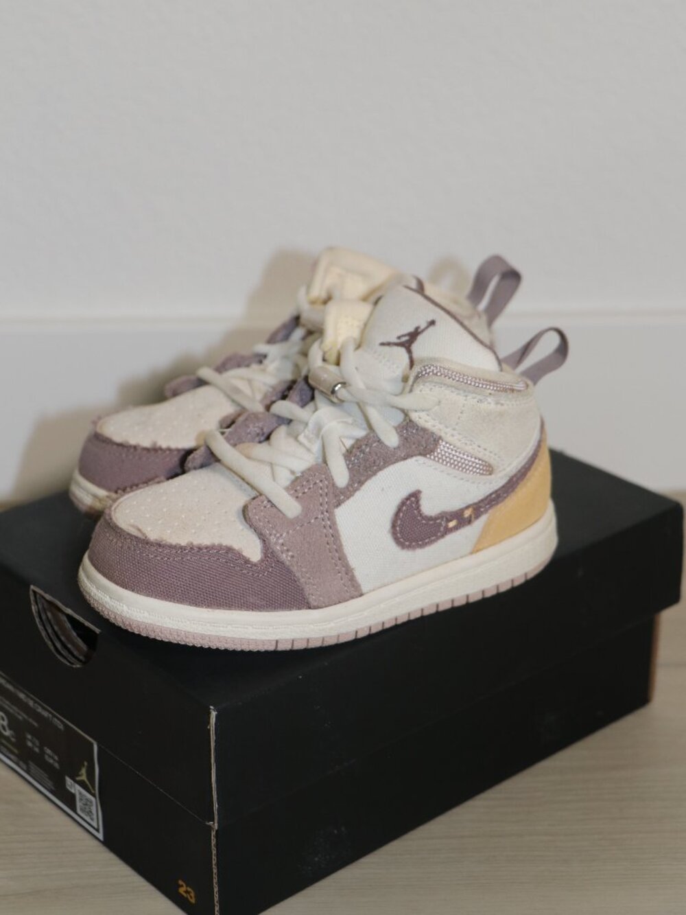 Air Jordan Kids 1 Mid SE Craft TD Inside Out - Taupe Haze‎ Sneakers Size 8C